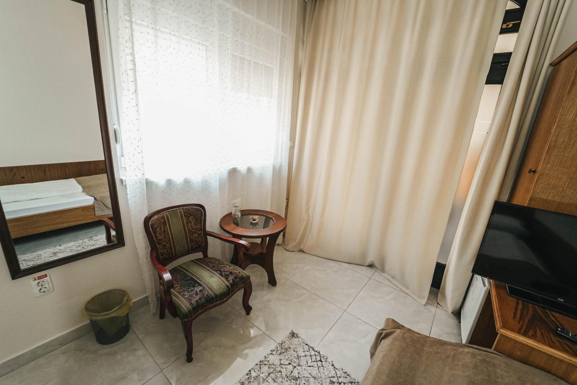 B&B Passage Sremska Mitrovica Eksteriør billede
