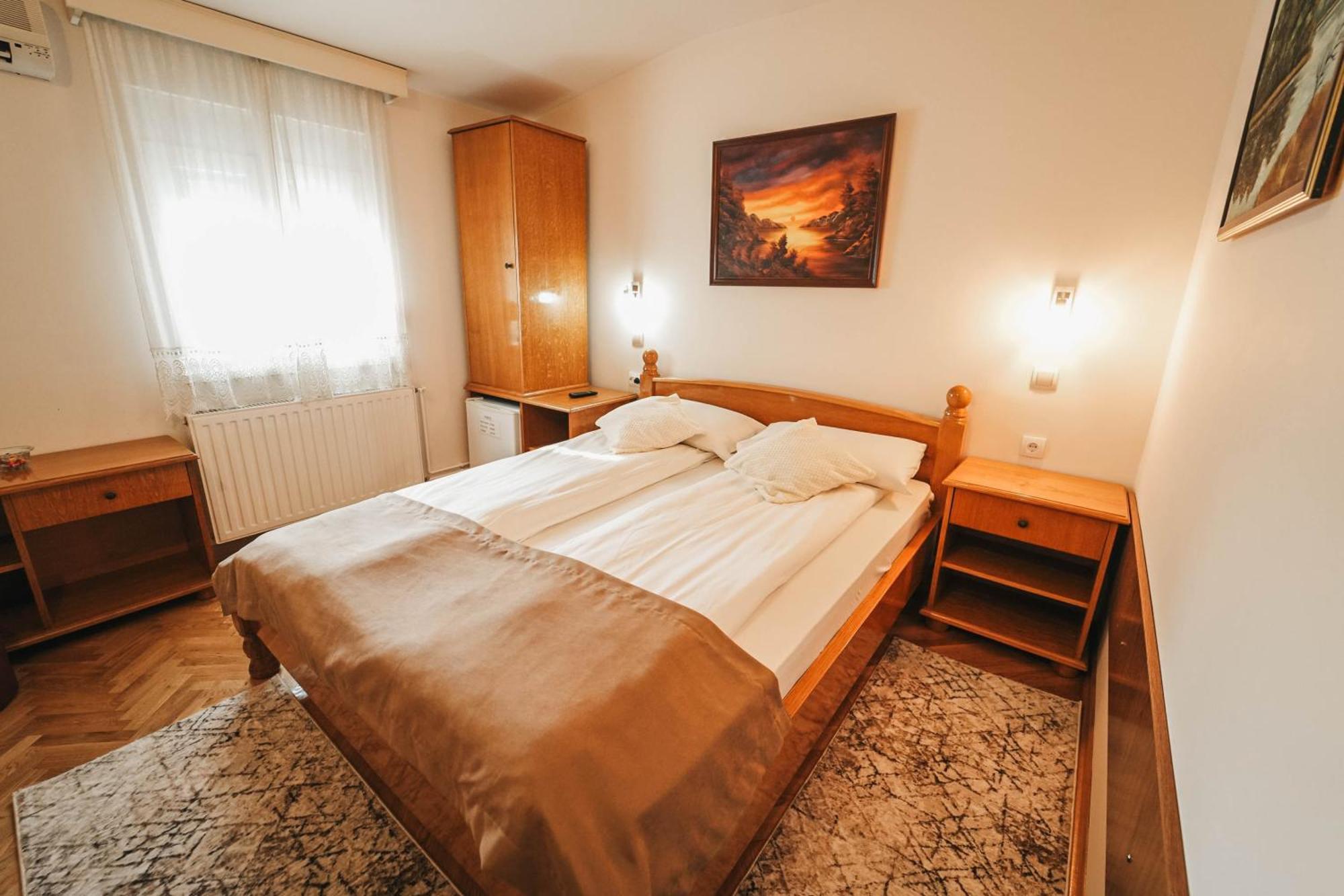 B&B Passage Sremska Mitrovica Eksteriør billede