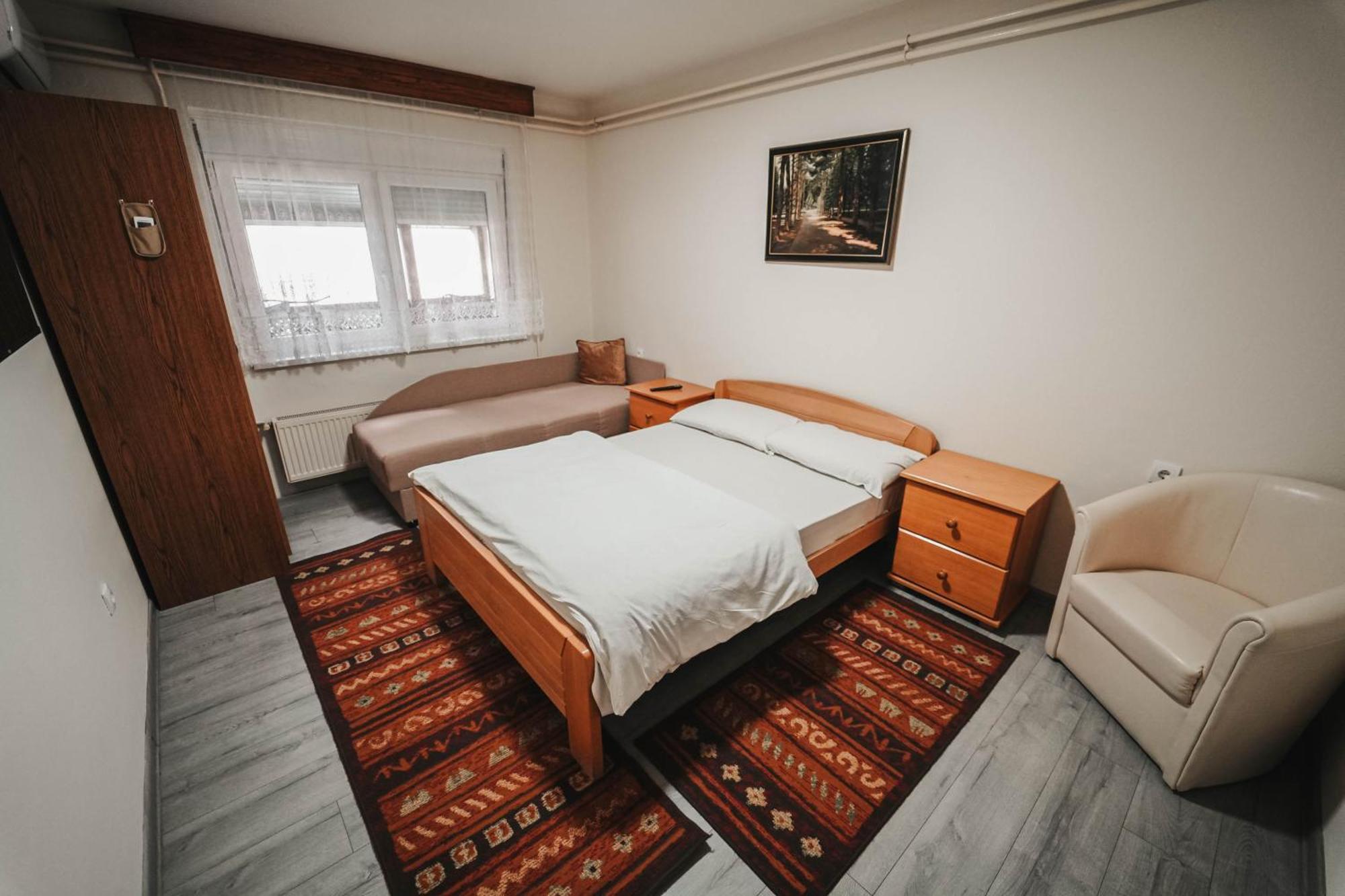 B&B Passage Sremska Mitrovica Eksteriør billede